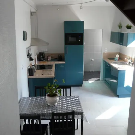 Leperon 4 * Clisson